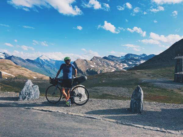 Climb the most beautiful passes of the Tour de France